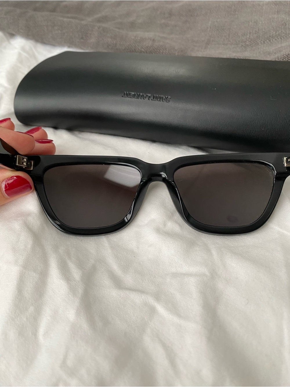 Authentic Saint Laurent sunglasses SL 462 SULPICE 001 - Picture 15 of 16
